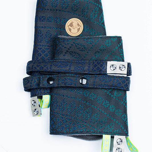 Peacock's Tail Quantum - Drool Pads & Reach Straps by LennyLamb LennyLamb