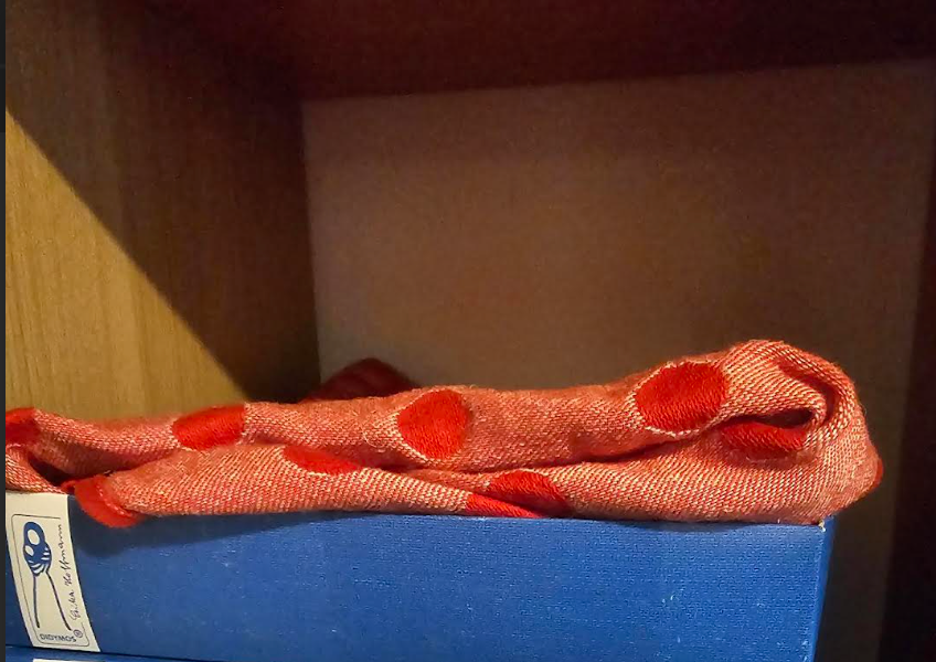 Red dots silk DidySling Ring Sling by Didymos Didymos at Little Zen One