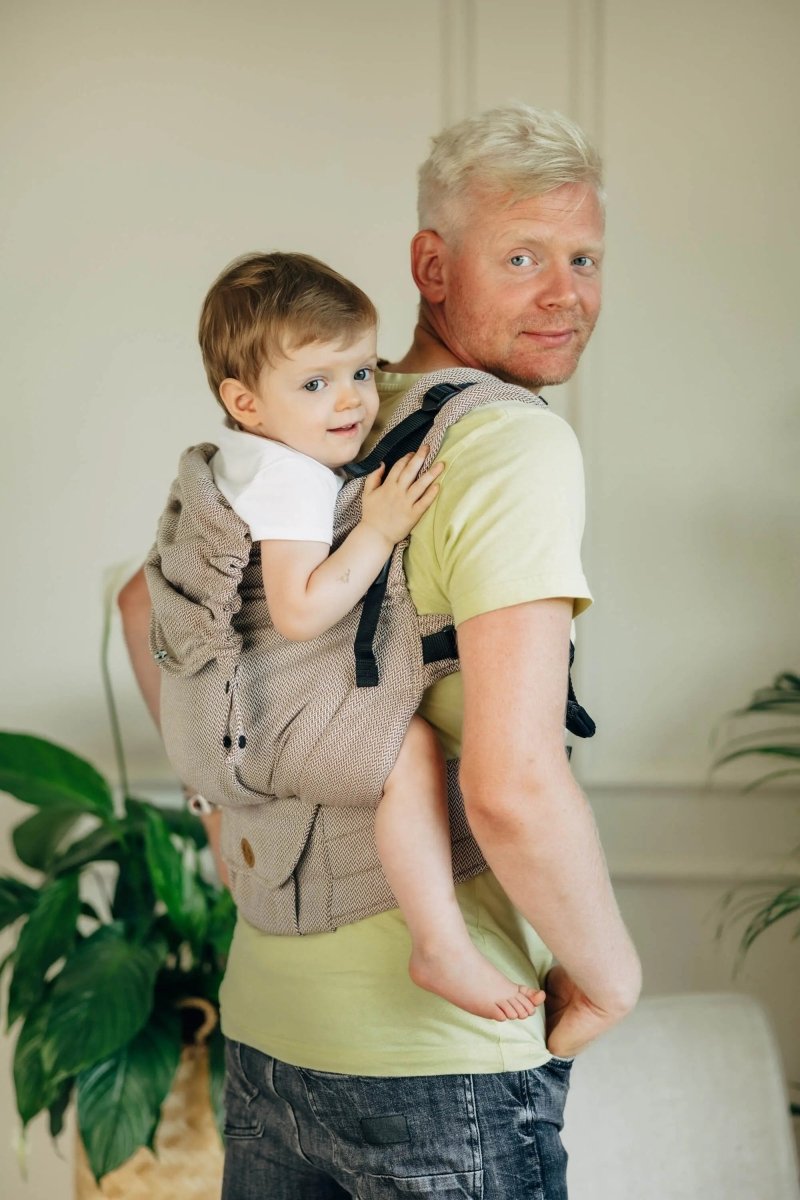 Almond LennyPreschool Carrier by LennyLamb - Buckle CarrierLittle Zen One5907557781381