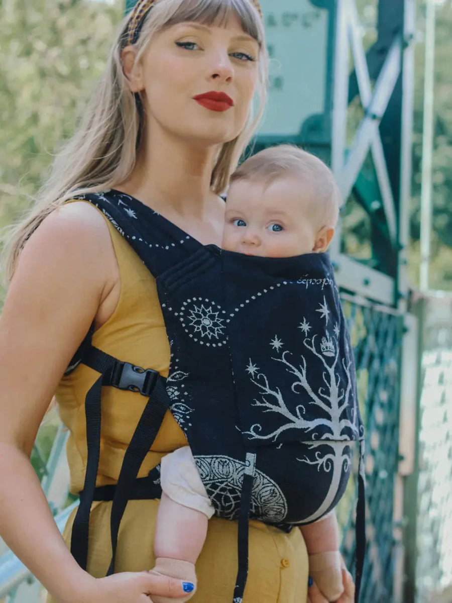 Oscha Ancients of Gondor Ithildin buckle baby carrier