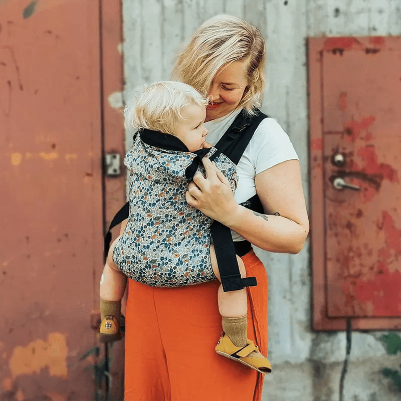 Integra Baby Carrier Poppy Forest Buckle Carrier