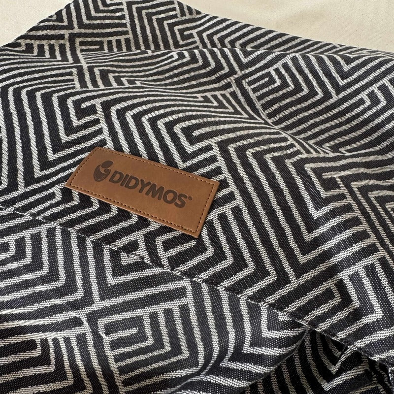 Metro Monochrome Toddler DidyFix by Didymos - Buckle CarrierLittle Zen One4048554843731