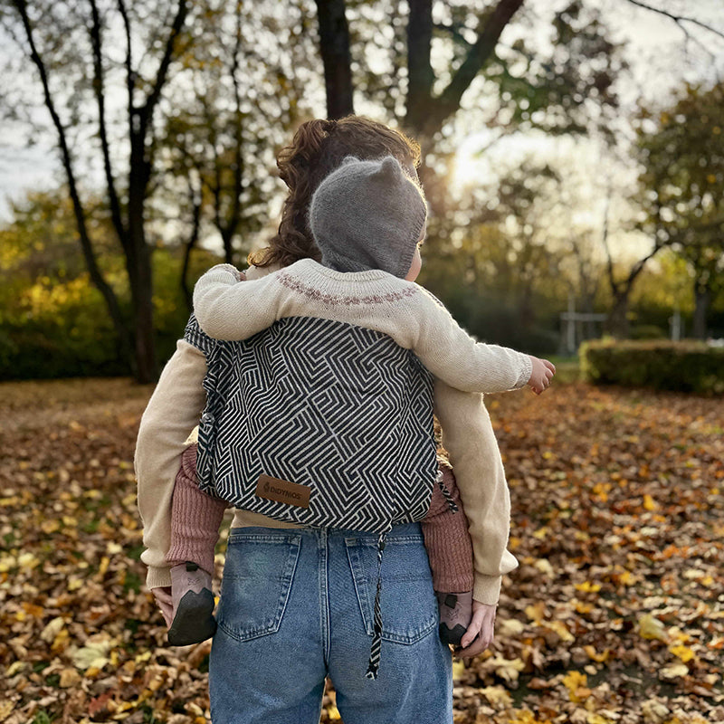 Metro Monochrome Toddler DidyKlick 4u by Didymos Didymos at Little Zen One
