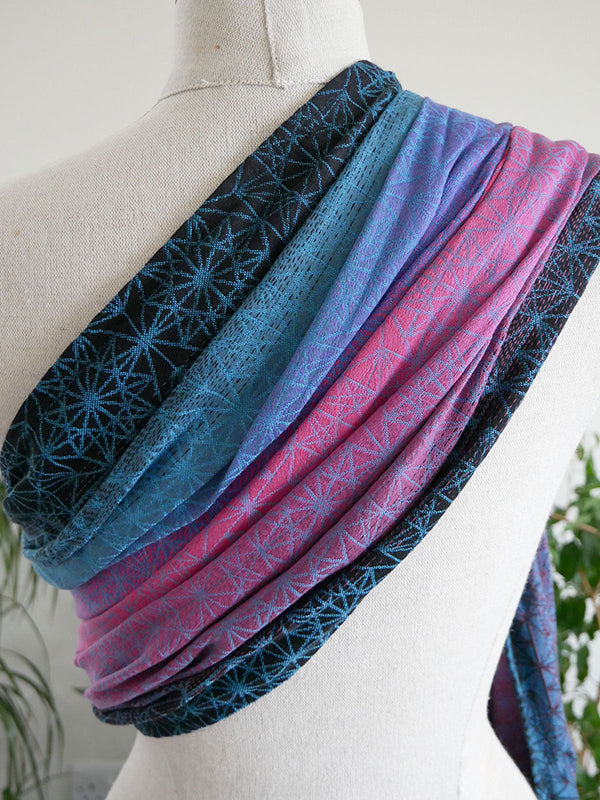 Nano Peekaboo! Ring Sling by Oscha Oscha at Little Zen One