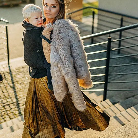 Peacock's Tail Pitch Black LennyUpGrade by LennyLamb - Buckle CarrierLittle Zen One5907557756778