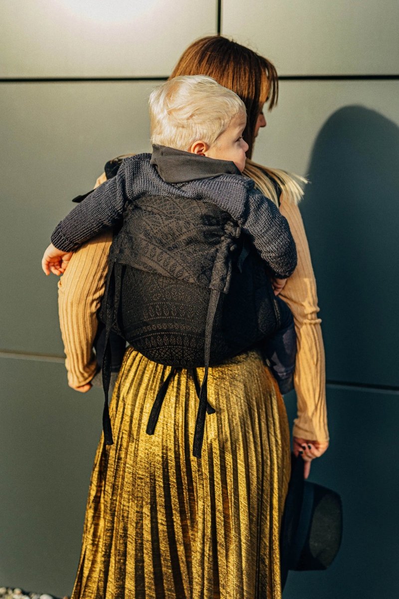 Peacock's Tail Pitch Black Onbuhimo PRO by LennyLamb - OnbuhimoLittle Zen One03854928