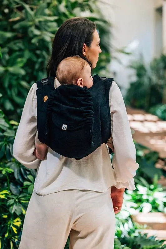 Peacocks Tail Pitch Black Toddler Onbuhimo Pro