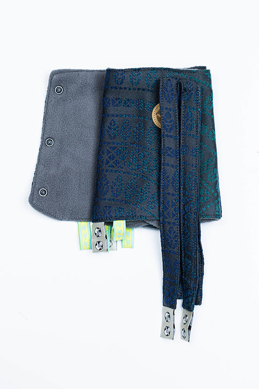 Peacock's Tail Quantum - Drool Pads & Reach Straps by LennyLamb LennyLamb at Little Zen One