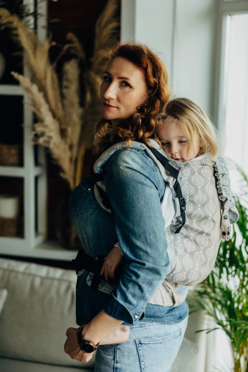 Petals Restful LennyPreschool Carrier by LennyLamb - Buckle CarrierLittle Zen One5907557784542