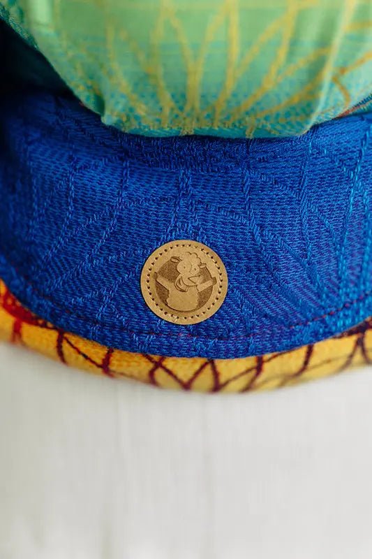 Rainbow Lotus LennyLight Baby Carrier by LennyLamb - Buckle CarrierLittle Zen One5907557780261