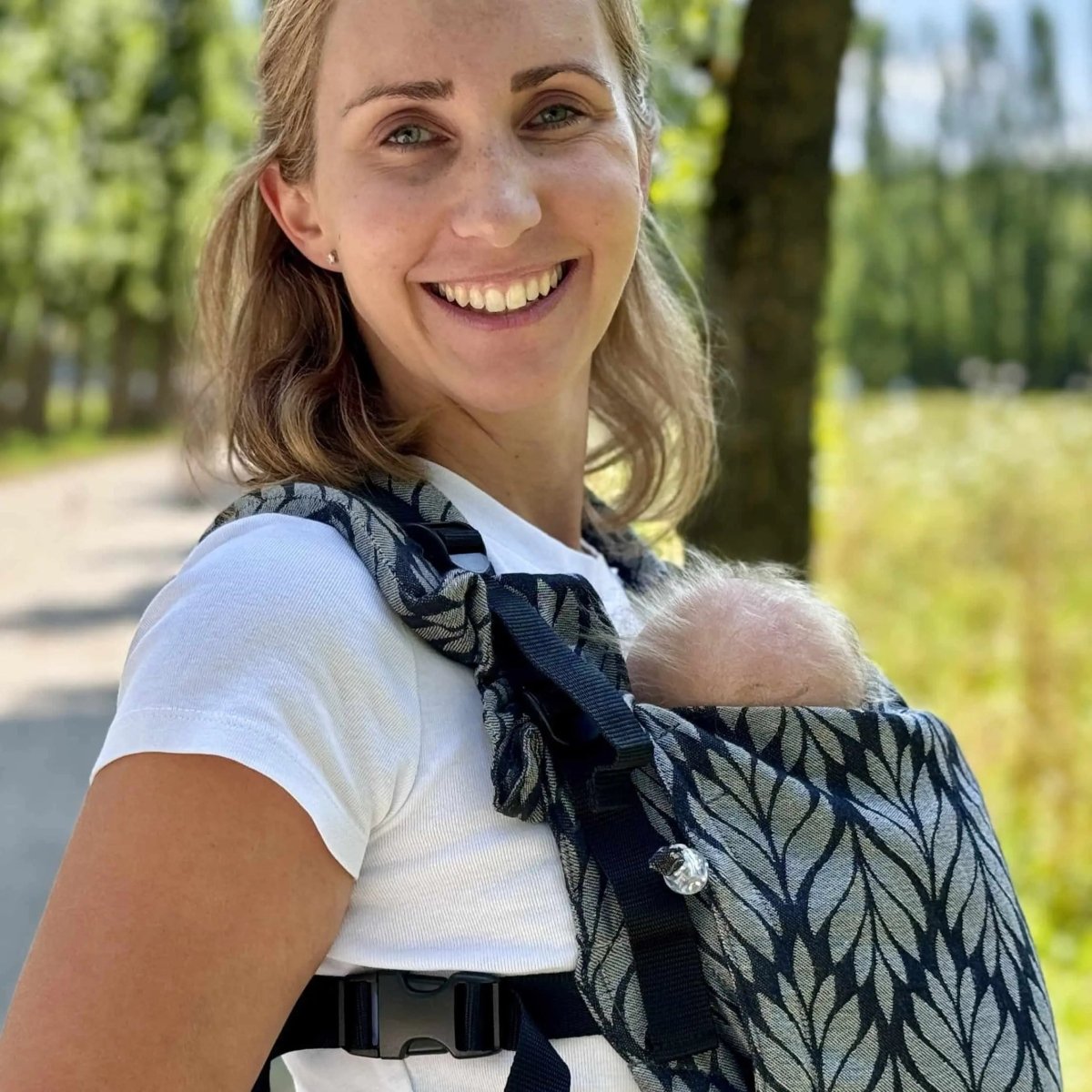 Trias Monochrome DidyFix by Didymos - Buckle CarrierLittle Zen One4048554357689