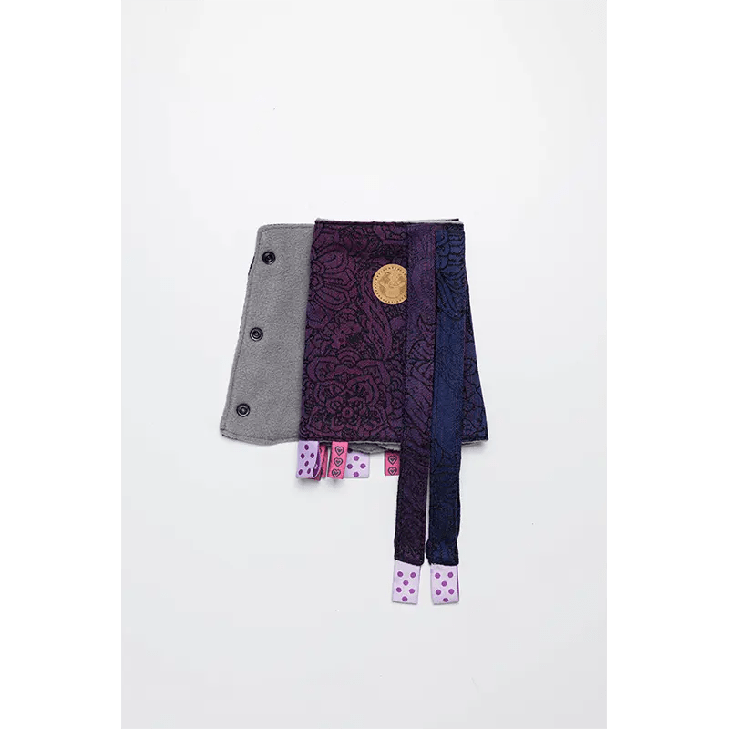Wild Wine Bouquet Drool Pads Reach Straps