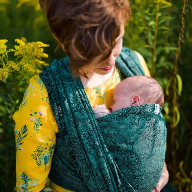 Wild Wine Ivy Woven Wrap