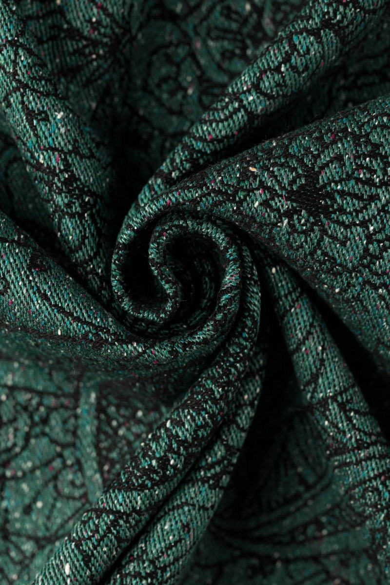 Wild Wine Ivy Woven Wrap