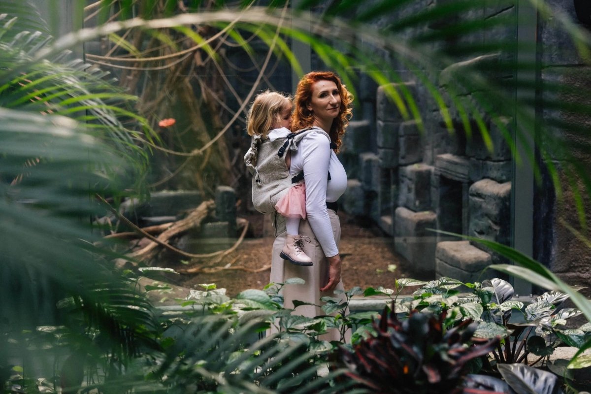 Wild Wine Path LennyPreschool Carrier